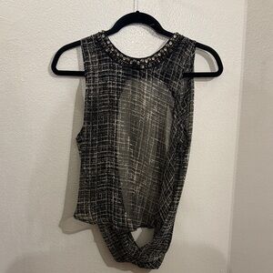 ASTR Embellished Black & Gray Sleeveless Twist-open back Top